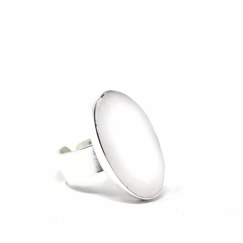 Ring, Oval Mother of Pearl Artisana