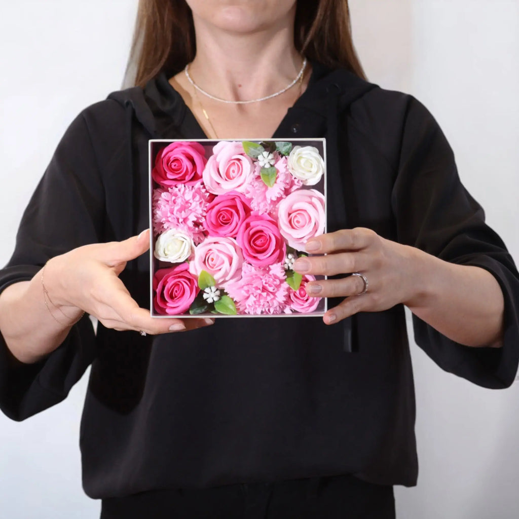 Caja Cuadrada - Baby Blessings - Rosas AWArtisan Dropship