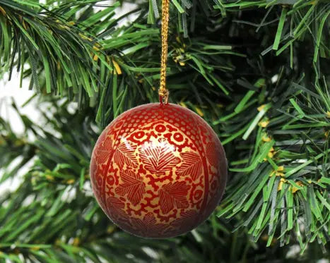 Hand-Painted Ornaments, Gold Chinar Leaves Pack of 3 Global Groove